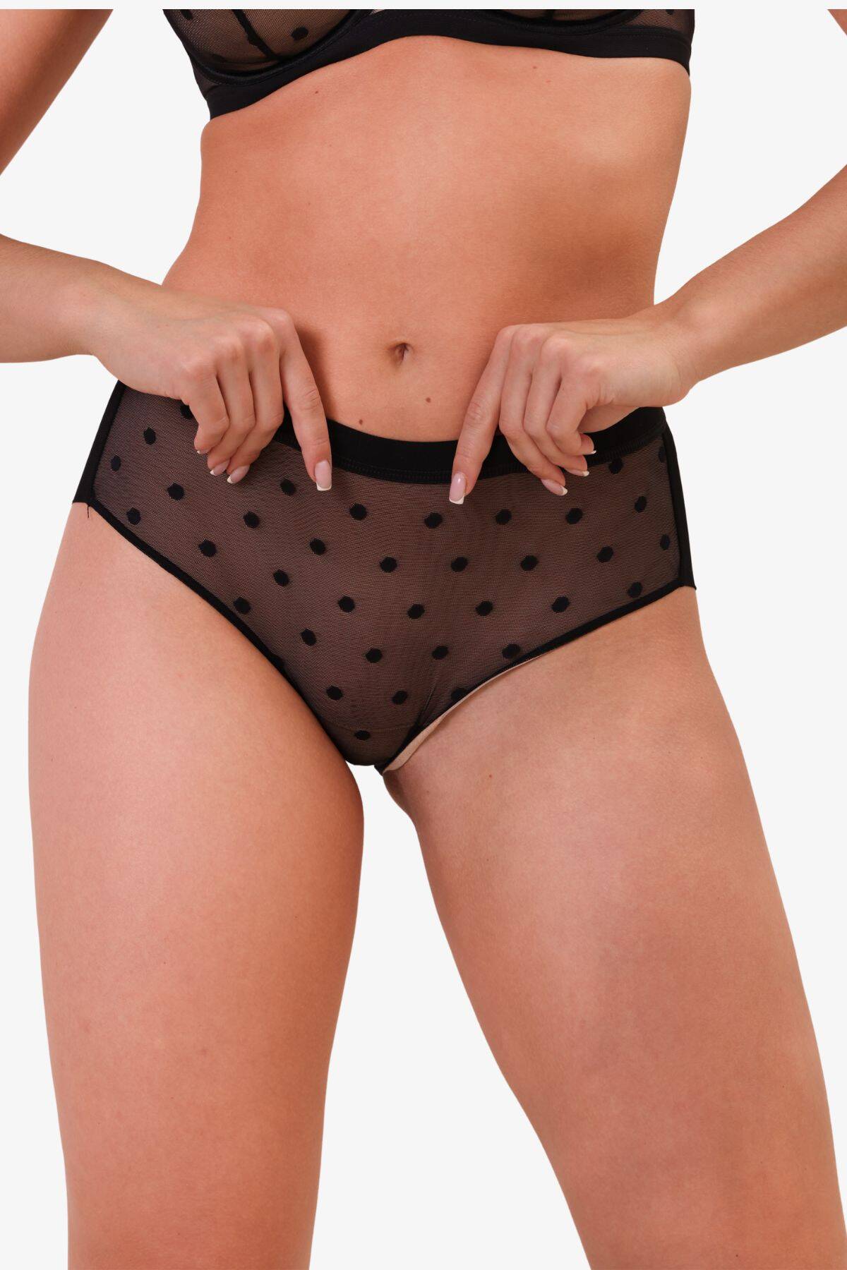 Пәк қыз тек неке түнінде классикалық жыныстық қатынасқа түсуі керек пе? Настя Комецкаямен жыныстық қатынас